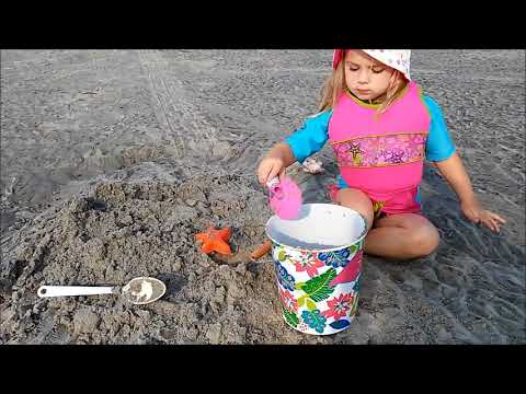 Clarice's first trip to the beach
