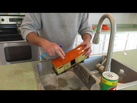 Cleaning Lionel Prewar Toy Trains And Other Painted Toys