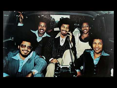 Tavares - Whodunit  (1977)