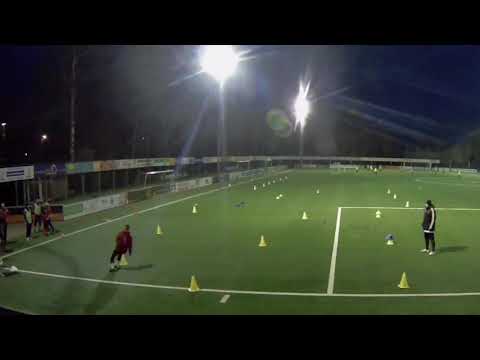 Fussballtraining: Schnelligkeitsparcour