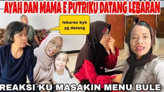 Download lagu AYAH DAN MAMA E PUTRIKU DATANG KE BLITAR LEBARAN DAN REAKSI KUMASAKIN MAKANAN BULE  mp3