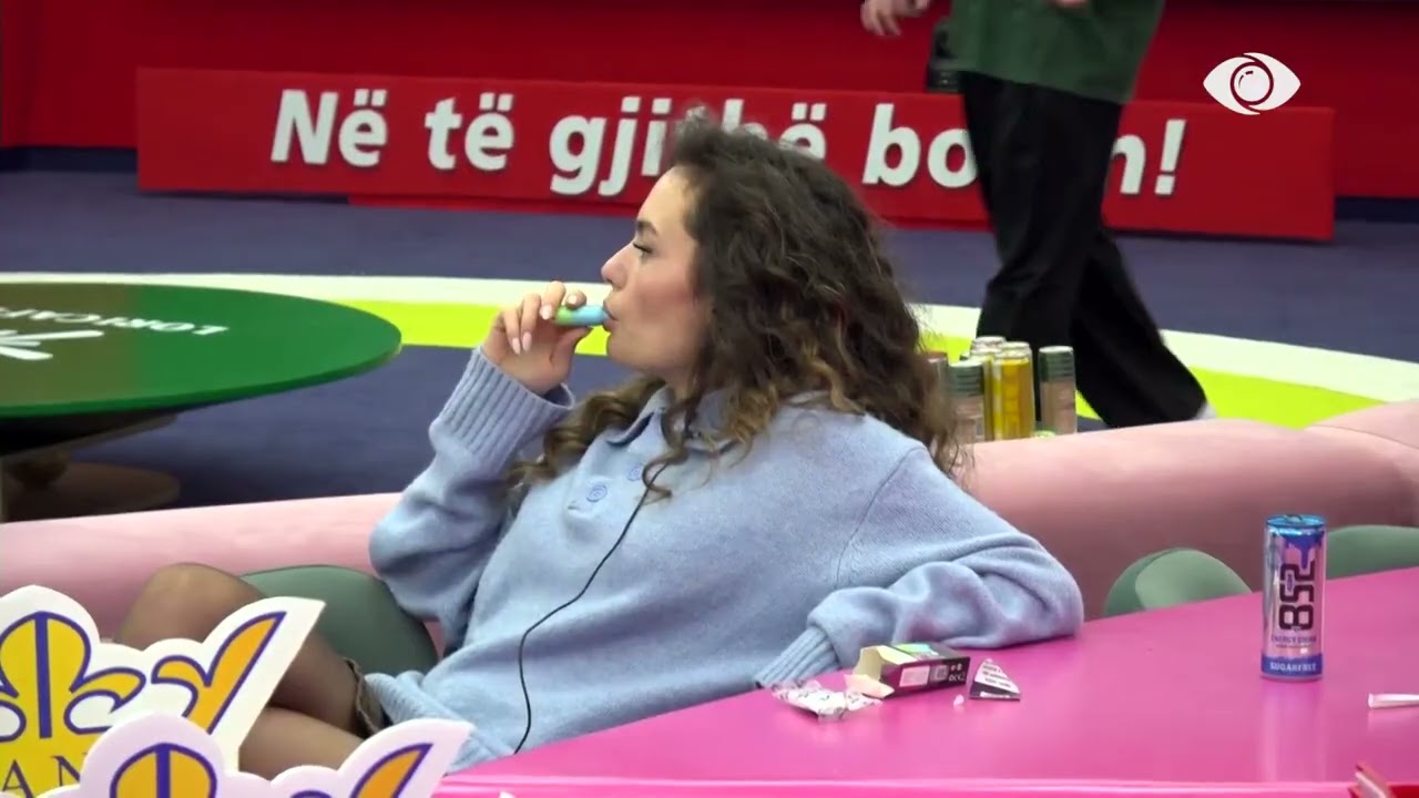 Unë të kam ushtarin tim kamikaz/ Miri bisedon me Rogertin dhe Inën