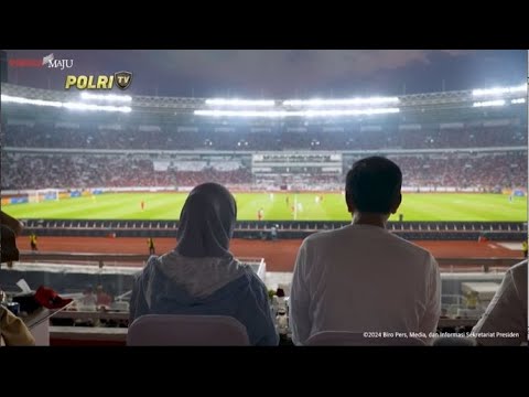 PRESIDEN JOKOWI SAKSIKAN PERTANDINGAN SEPAK BOLA INDONESIA VS IRAK