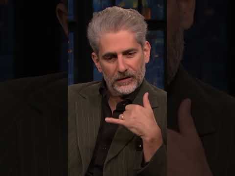 HOW JAMES GANDOLFINI GETS A CALL FROM REAL MOM MEMBERS WHILE FILMING SOPRANOS #shorts