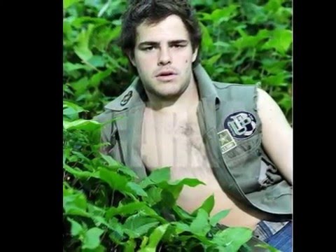 Peter Lanzani Hot