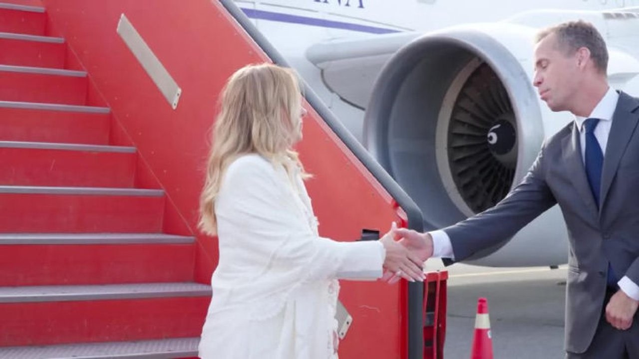Meloni arriva a Oslo in Novergia per incontro con primo ministro laburista Støre