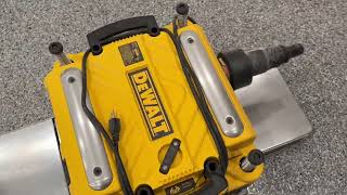 DEWALT Thickness Planer - Home Wood Shop Review
