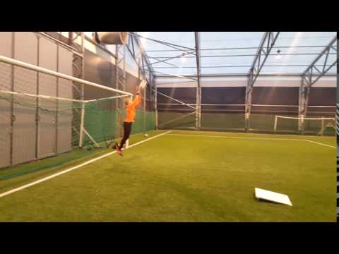 Målvaktsövning fotboll. Vimmerby IF Albin Gustavsson