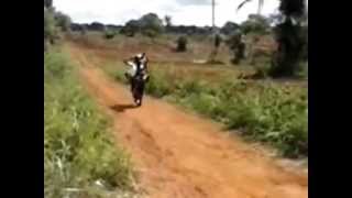 preview picture of video 'Empinando Moto Na Lama Em Paulo Afonso Ba'