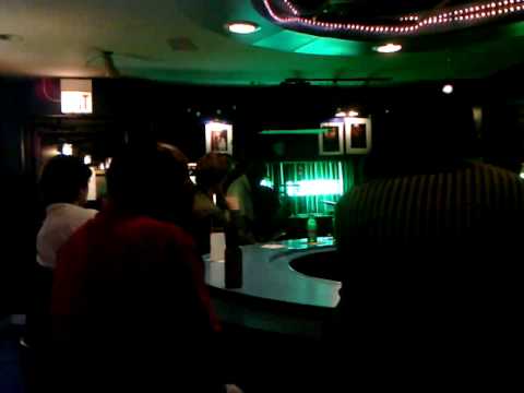 Von Freeman at the New Apartment Lounge