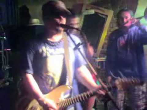 7EDEM - No woman no cry - Live at Swingin Hall