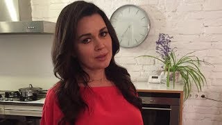 Врачи перестали бороться за жизнь Заворотнюк: в больницу срочно приехали муж и мама актрисы