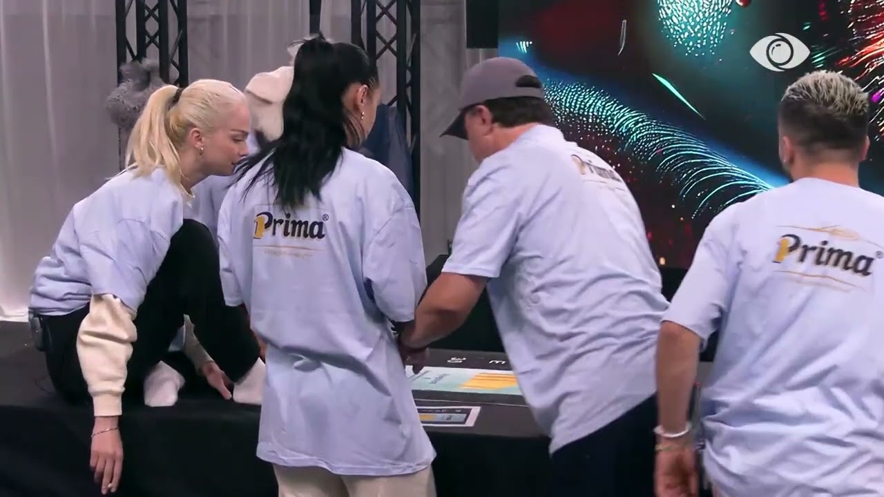 Diskutim mes dy grupeve për realizimin e sfidës