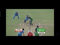 MS Dhoni only one appealing for LBW in the team.. Surprised Yuvraj Singh