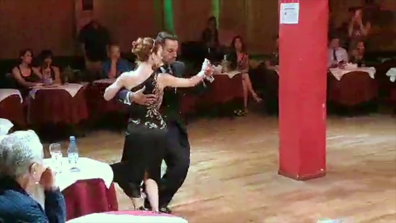 Sebastian Acosta y Laura D'Anna  en Porteño y Bailarin -1