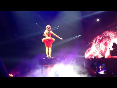 ARMIN ONLY INTENSE Moscow 27.09.2014 - Laura Jansen