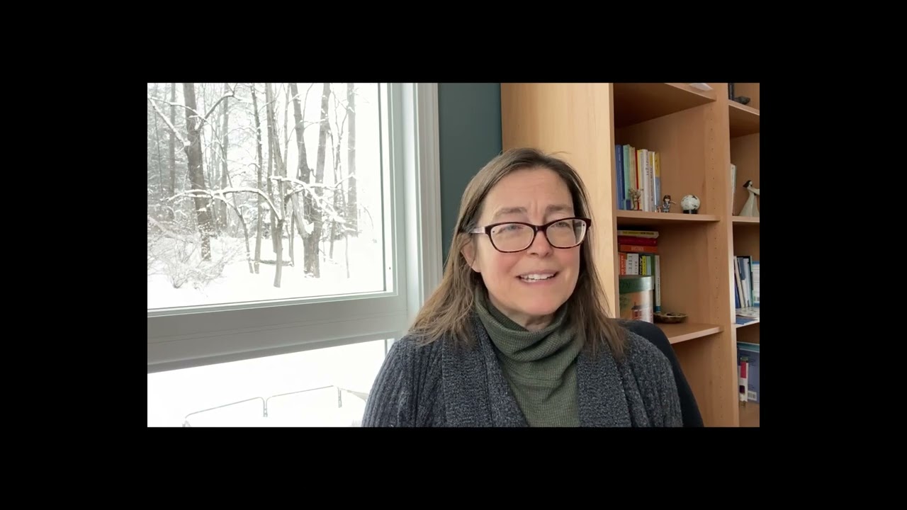 Д-р Скиликорн чете от книгата си „Лечение на депресията без медикаменти. Препоръките на един психиатър за балансиране на ума, тялото и душата“