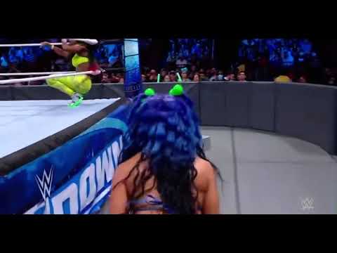 Sasha banks save Naomi
