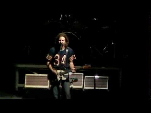 Pearl Jam - Insignificance (Newark '10) HD