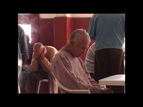 DE CERCA NADIE ES NORMAL - Tráiler