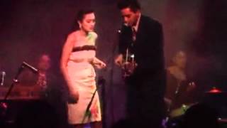 Kitty, Daisy and Lewis - Say You'll Be Mine (Madrid Nov 26, 2009)