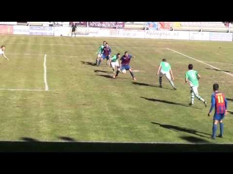 Penalti sobre Hugo Salamanca (Extremadura UD 3-1 CP Cacereño B) J16 '13-'14