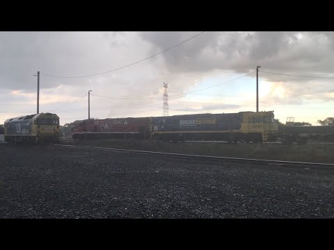 Down 1MP2 Steel￼ With NR74 (GH) NR49 Departing Gheringhap ￼13/3/2022