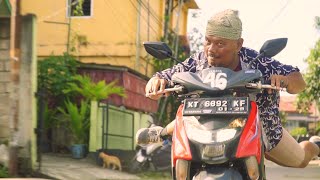 Download lagu Mr. Amir is a motorbike boy mp3 Download lagu Mr. Amir is a motorbike boy mp3
