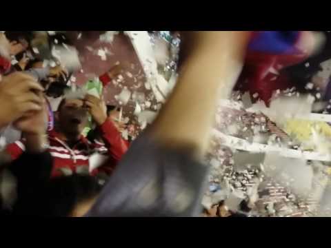 "Recibimiento WILSTERMANN vs the strongest" Barra: Gurkas &bull; Club: Jorge Wilstermann