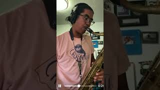 10MFAN ARTIST Reggie Padilla loving his *BRAND NEW* 10MFAN $249 Cabernet 3-D tenor sax mouthpiece!