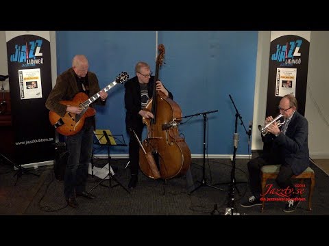 Sweet Jazz Trio   Trailer