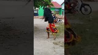 Download lagu DI GODAKI BARONGAN BLORA SINGO LODRO😂. siapa yg pernah di kejar? #barongan #blora #singobarong mp3