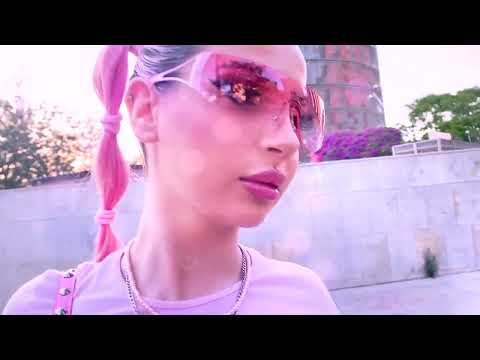 PiNK KARDASHiAN - DEMASIADAS COSAS (VISUALIZER)