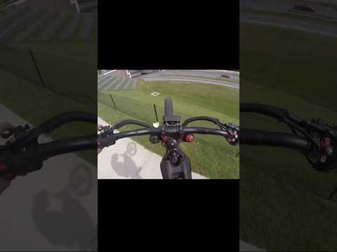 Surron electric bike ￼attempts to jump over highway😱😬🫣#crash #surron #electricbike #fails