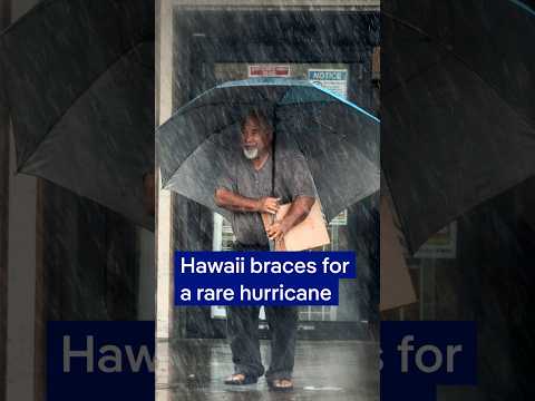 Hurricane Lala pounds Hawaii's Big Island, is set to make rare landfall | DW News