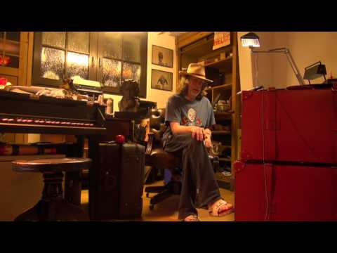 Videobotschaft von Helge Schneider zu ASCENSEUR POUR L'ECHAFAUD Fahrstuhl zum Schafott