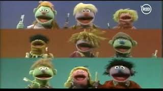 Plaza Sésamo (Sesame Street) - Kids Just Love to Brush (Latin Spanish)