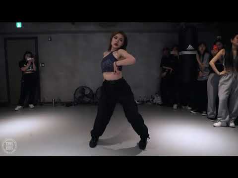 ROSALÍA - MALAMENTE (Coreography by Chesir) (Dance Mirror and 60% Slowed)