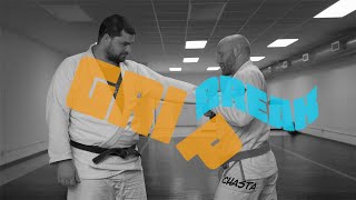 Breaking the Collar Grip