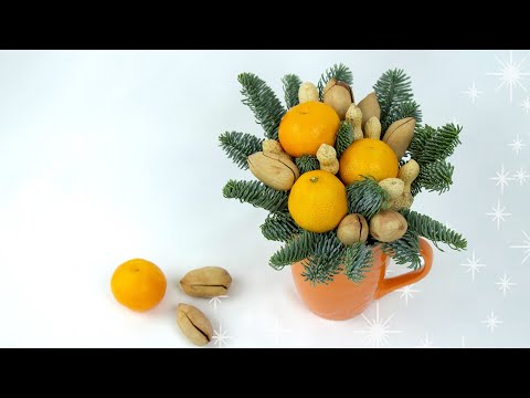 Букет из мандаринов и орехов в стакане. Мини букет из еды на Новый Год и Рождество