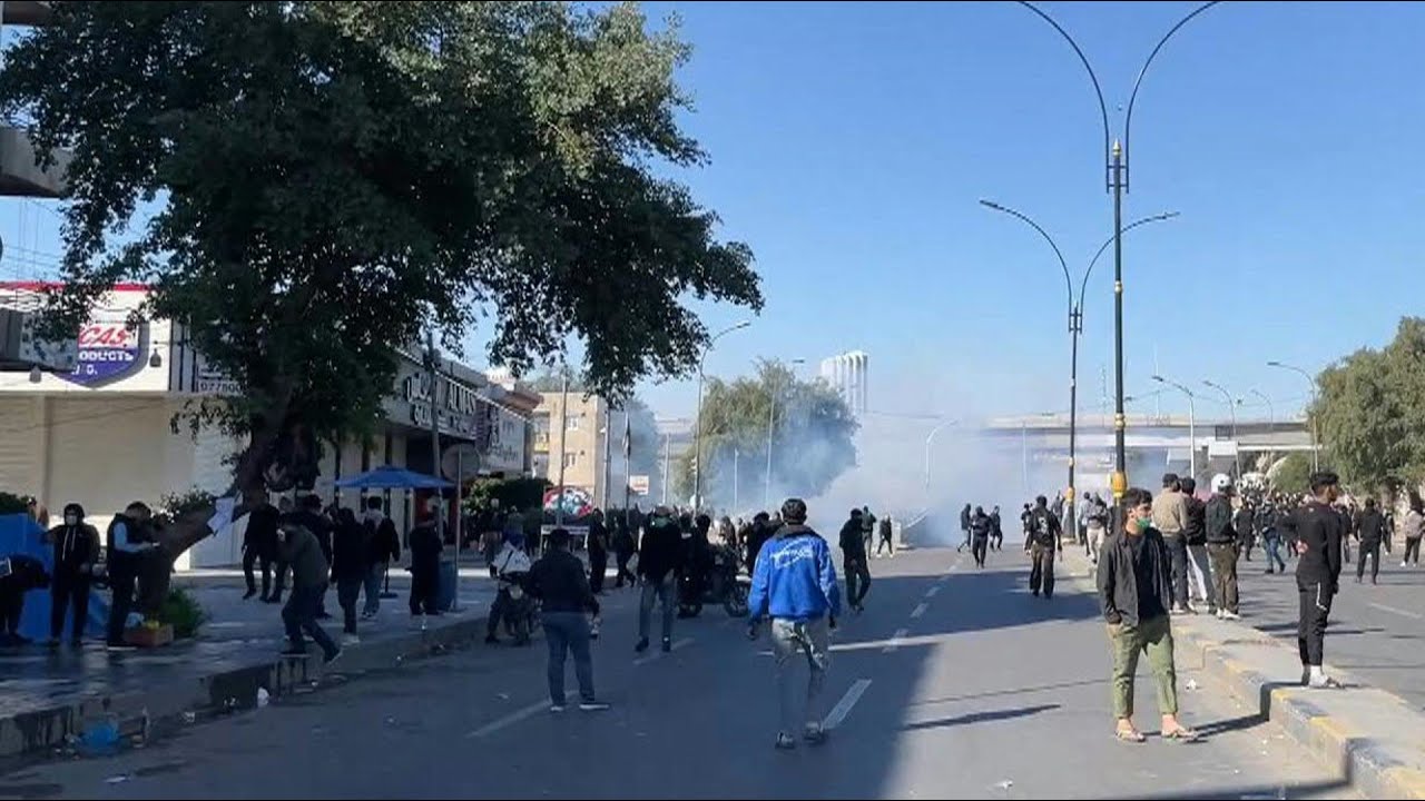 Video | Protesters flee tear gas near US embassy in Baghdad | AFP