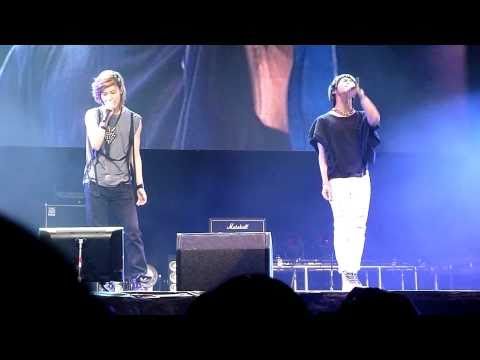 SMTOWN LIVE LA 2010 * SHINee "Quasimodo"