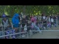 Crowds arrive in the Mall for UK jubilee celebrations