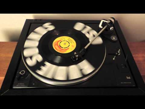 The Versatiles - Spread Your Bed