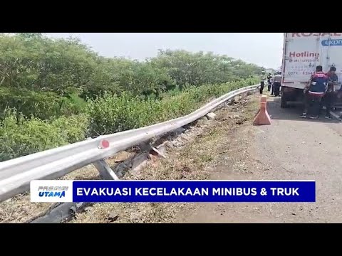 POLISI PEMALANG  EVAKUASI KORBAN KECELAKAAN ANTARA MINIBUS DAN TRUK DI TOL PEMALANG