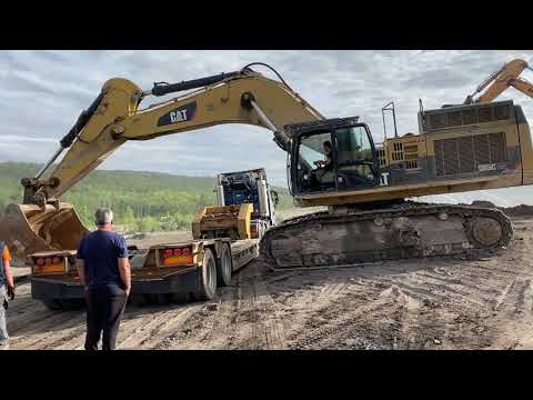 Transporting The Caterpillar 365C Excavator By Side - Fasoulas Heavy Transports