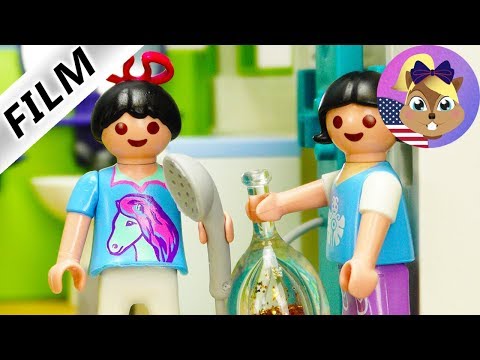 Playmobil Film English | A very peculiar hair color | New look for Hannah & Pia | Hair Coloring?