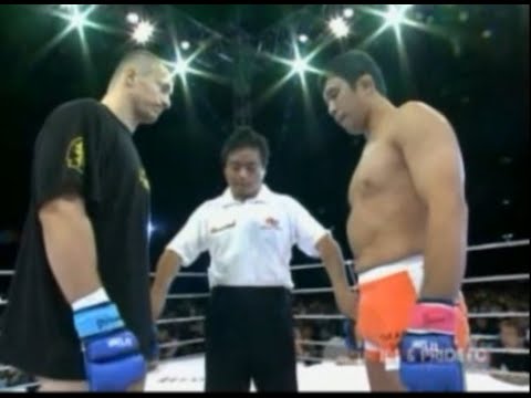 Mirko CroCop vs Kazushi Sakuraba Pride Shockwave 2002
