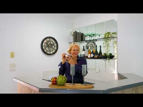 11 Cicero Close, Mooroobool, QLD 4870, 4房, 2浴, House