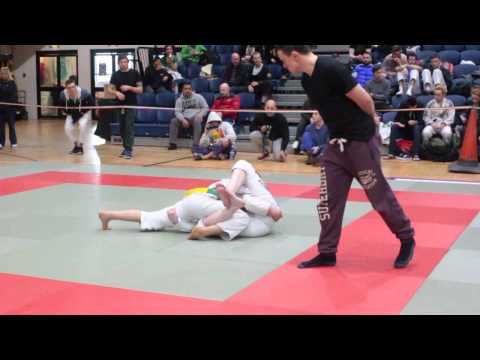 Deirdre Dunk [East Coast JJ] vs Amal Amjahid [C.E.N.S. Academy] UAEJJF Irish Pro Trials